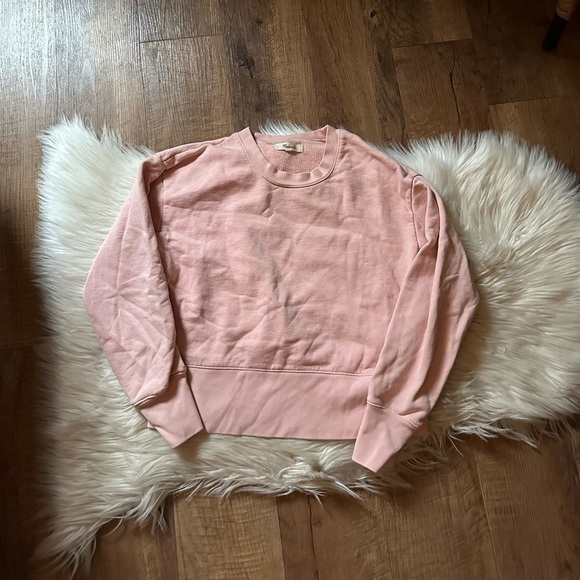 MADEWELL Garment-Dyed Crop Sweatshirt In Forgotten Petal - Picture 4 of 5
